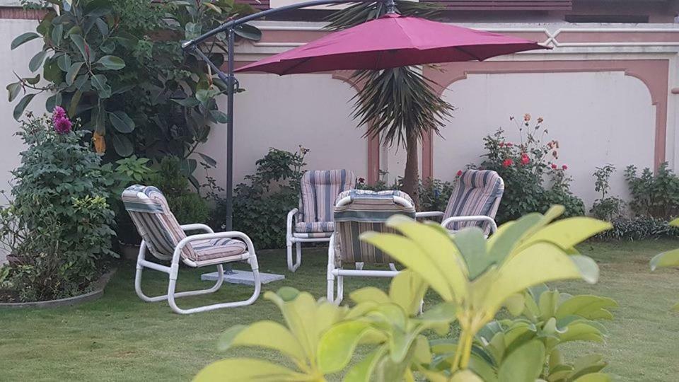 Royal Emirates Residence Abbottabad Exterior foto