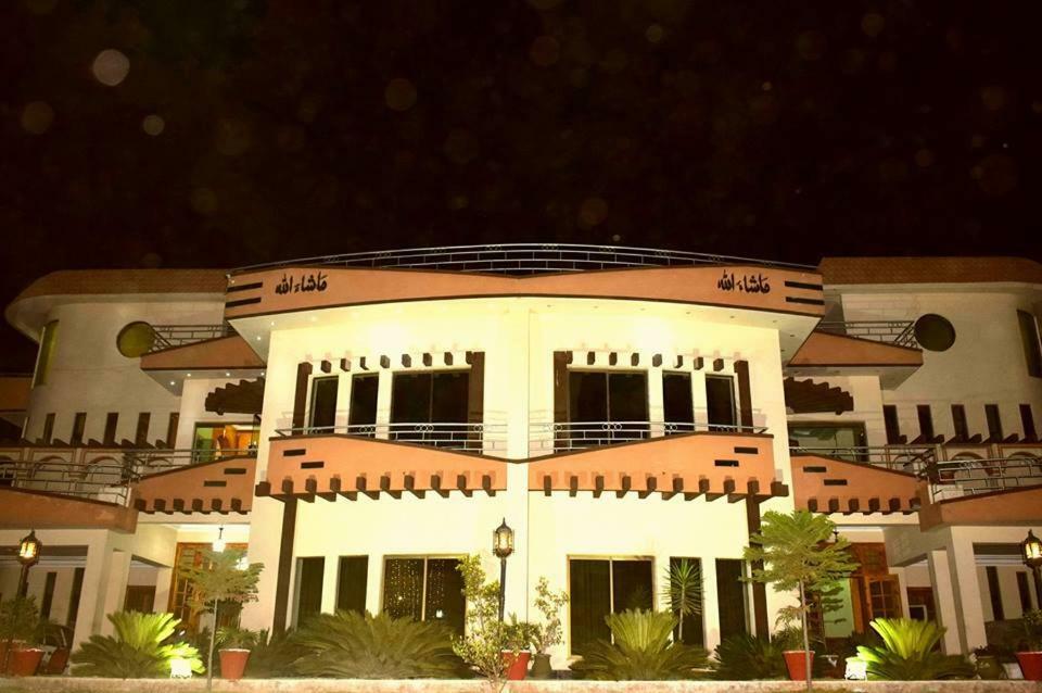 Royal Emirates Residence Abbottabad Exterior foto